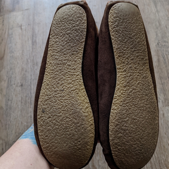 Minnetonka Hard Sole Slippers - Picture 4 of 4